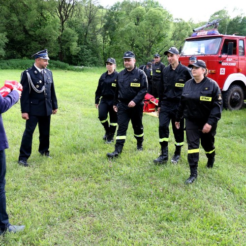 Przekazanie sprzętu dla Ochotniczych Straży Pożarnych